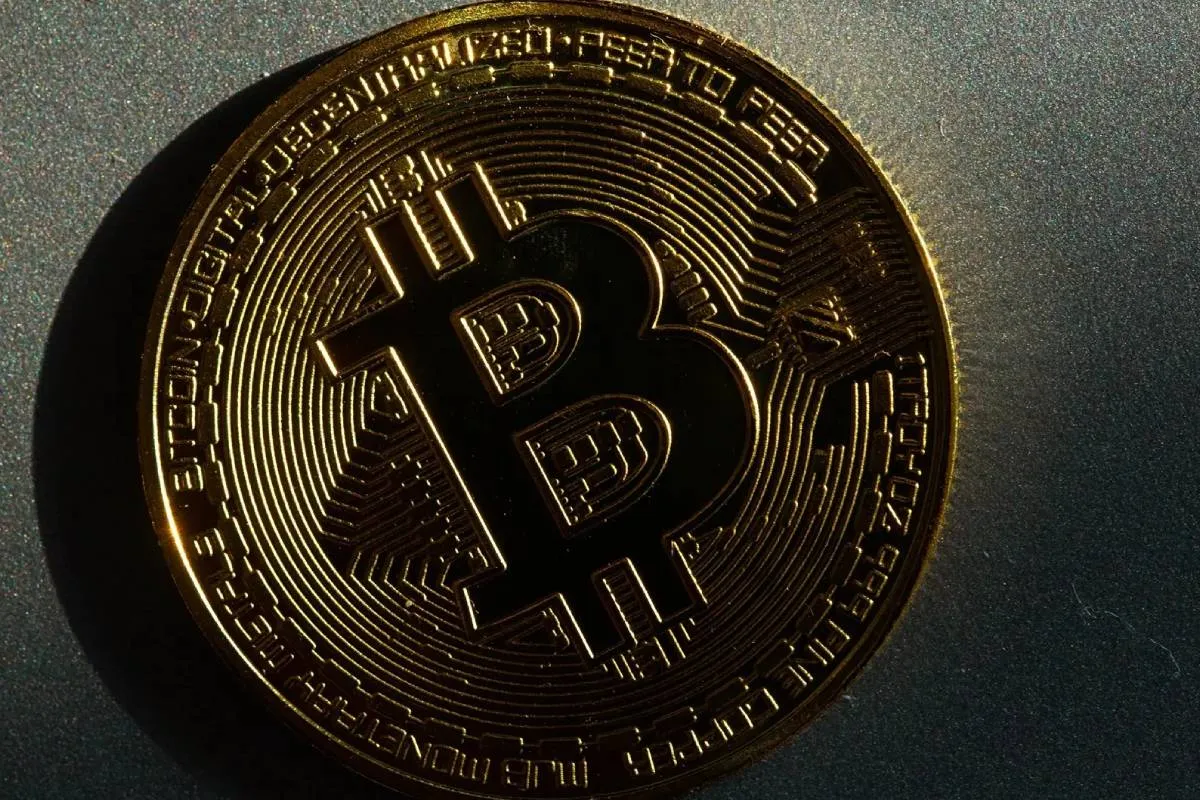 Bitcoin rompe récord y alcanza nuevo máximo histórico