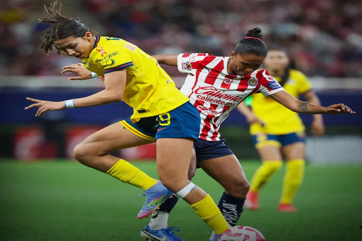 Chivas y América empatan en la ida y esperan resolver el pase a la final el domingo. | Foto: X Liga MX.
