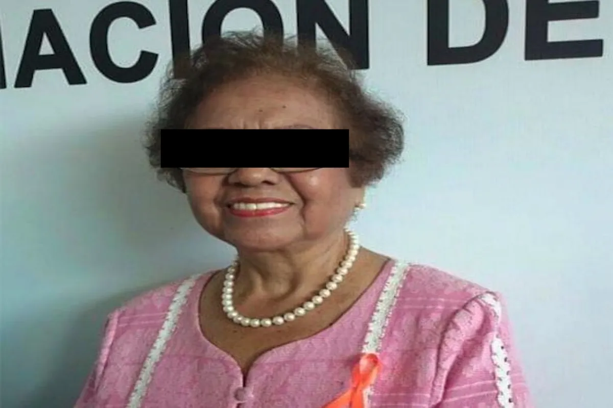 Autoridades detienen a ex presidenta del PJ de Guerrero, Lambertina Galeana Marín, por el caso Ayotzinapa. | Foto: X Tendencias.