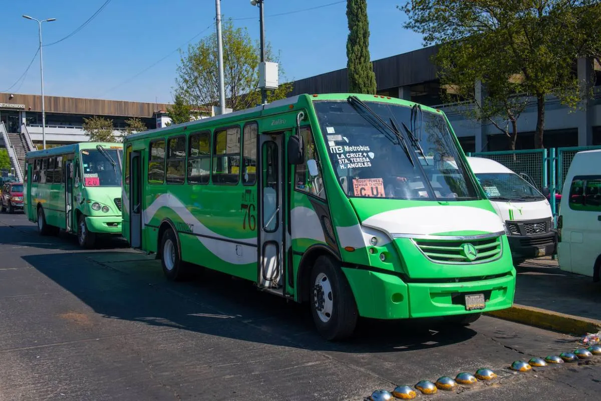 Transporte público en CDMX: Ajuste de tarifas, financiamiento y modernización