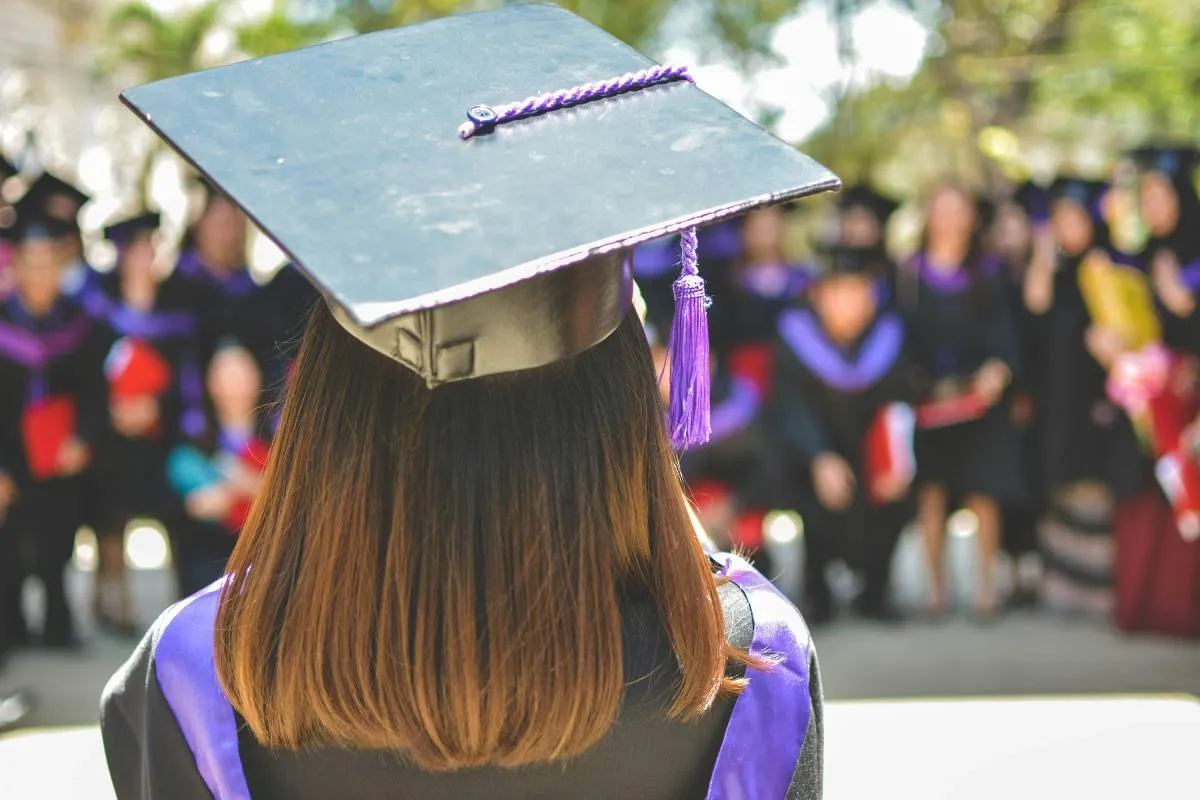 Desde 2018 la SEP emitió más de 4 millones de cédulas profesionales; la mayoría corresponden a ciencias sociales como Derecho, Contaduría y Administración