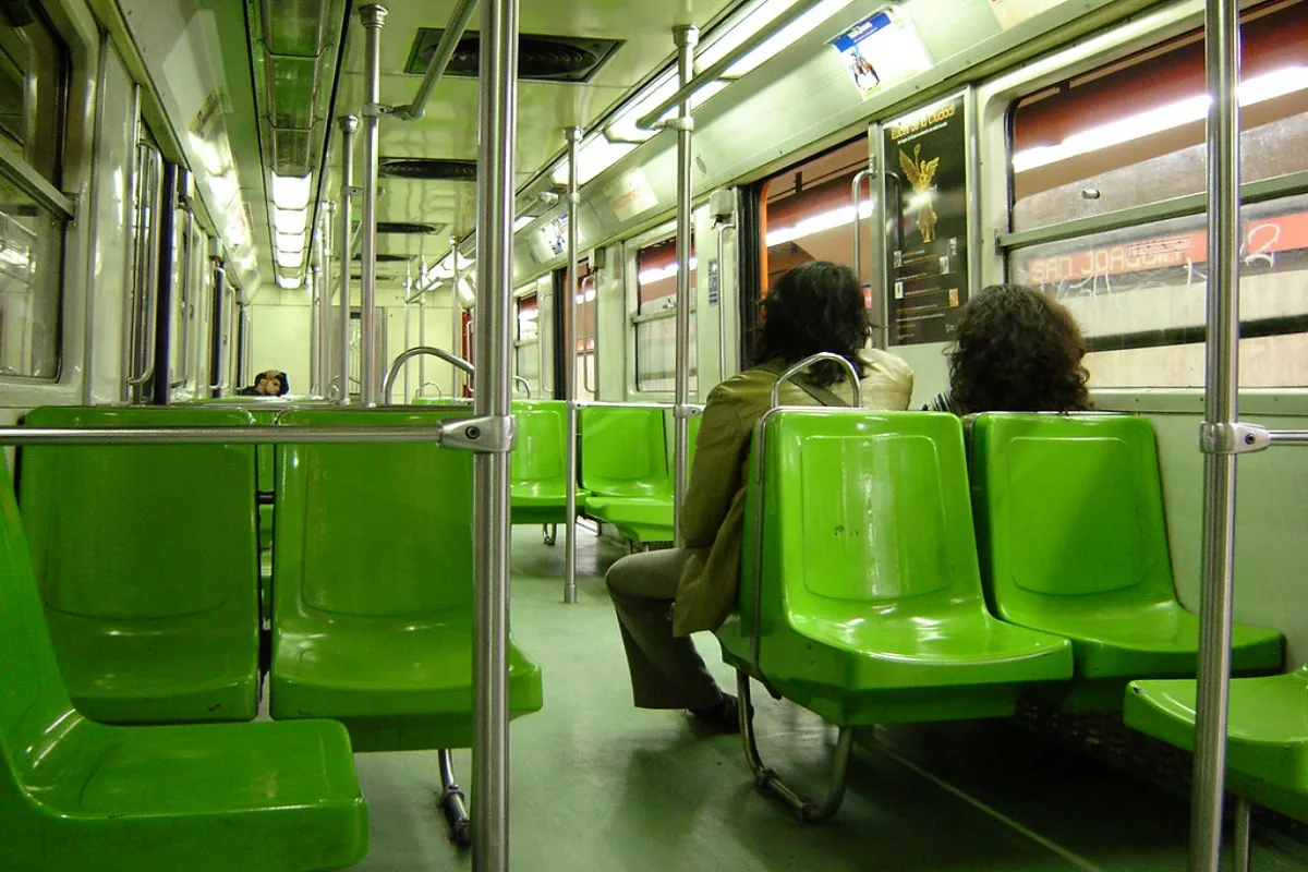 Las lluvias en la Ciudad de México han dejado afectaciones en varias líneas del Metro. | Foto: Flickr.