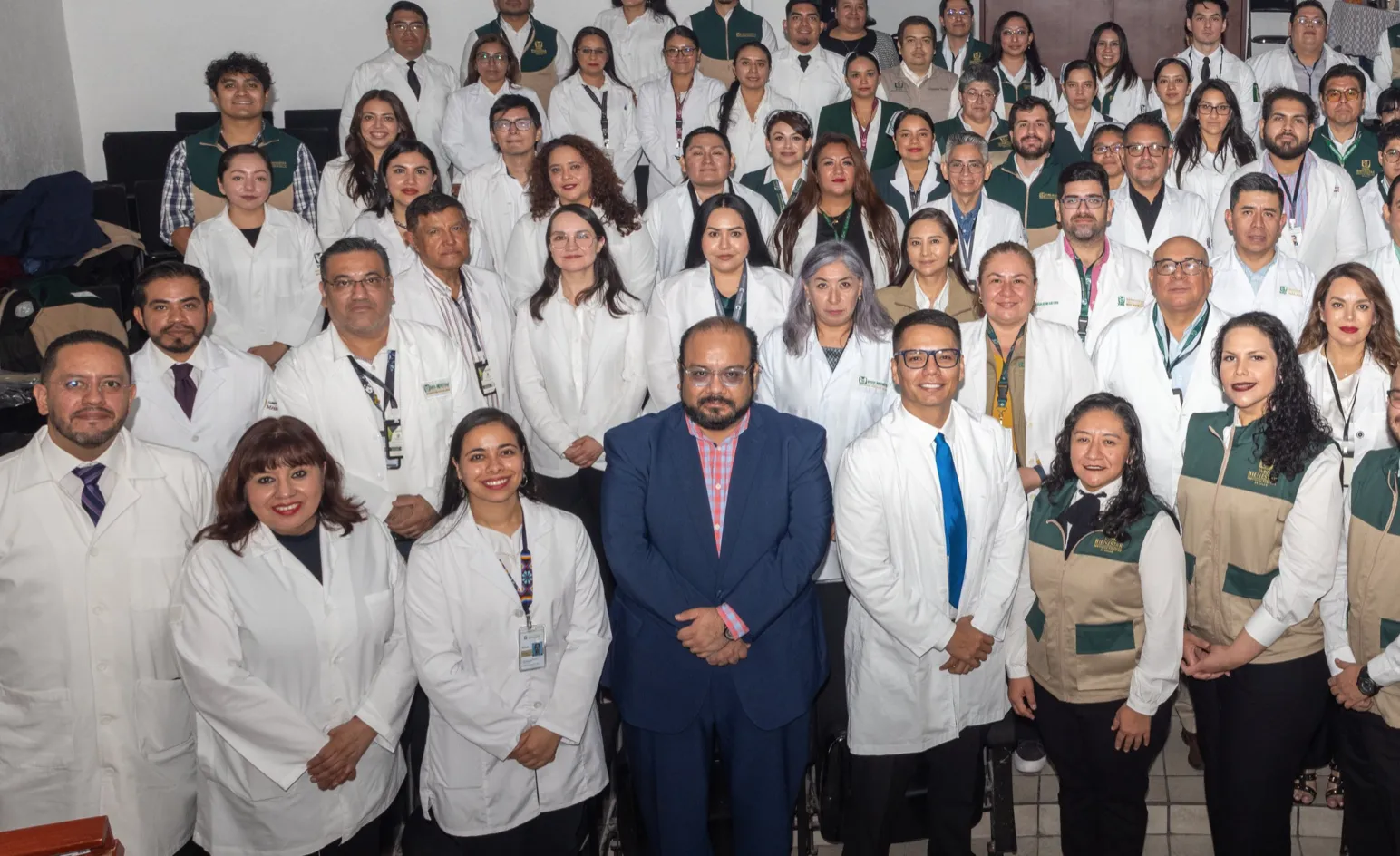 Autoridades del IMSS-Bienestar capacitan a personal de 23 estados para mejorar la respuesta sanitaria ante brotes como el sarampión.