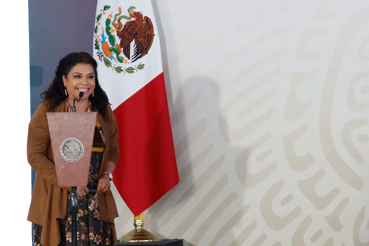 Clara Brugada se pronuncia a favor de la jornada de 40 horas. | Foto: Wikimedia Commons.