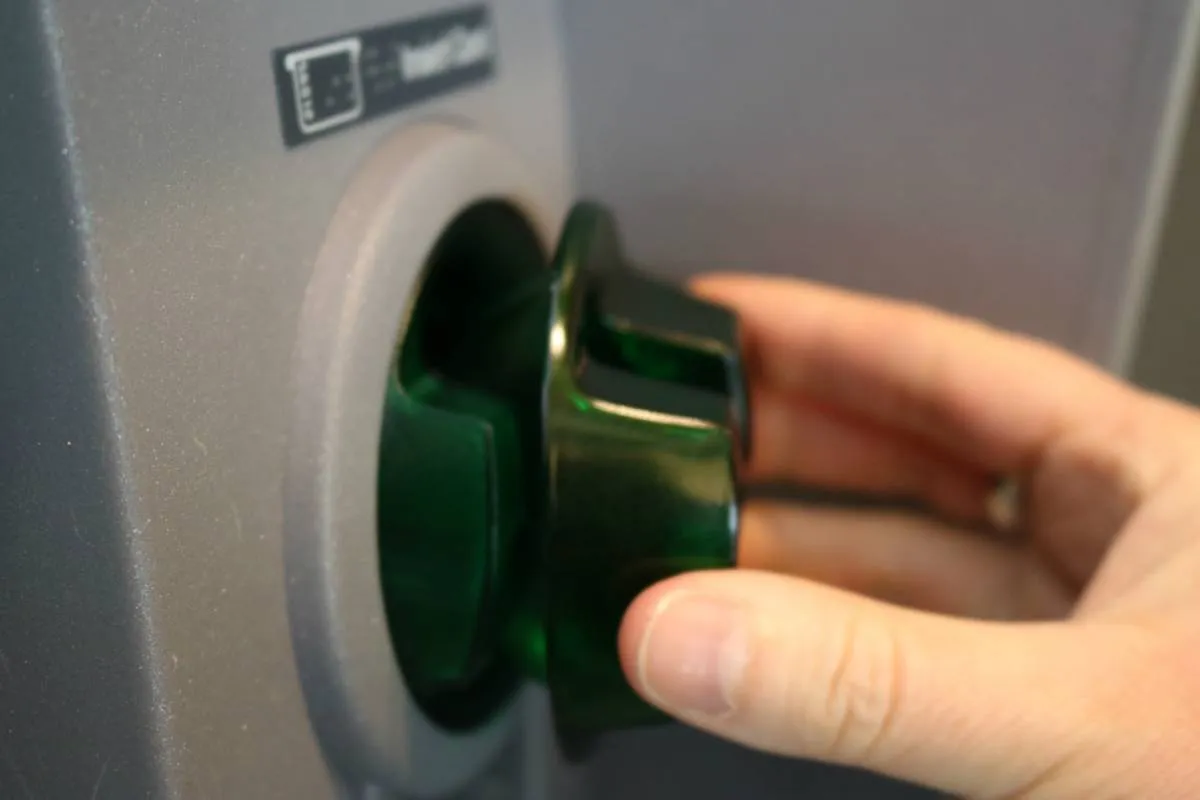 Protege tu tarjeta: Cómo evitar el fraude skimming en México