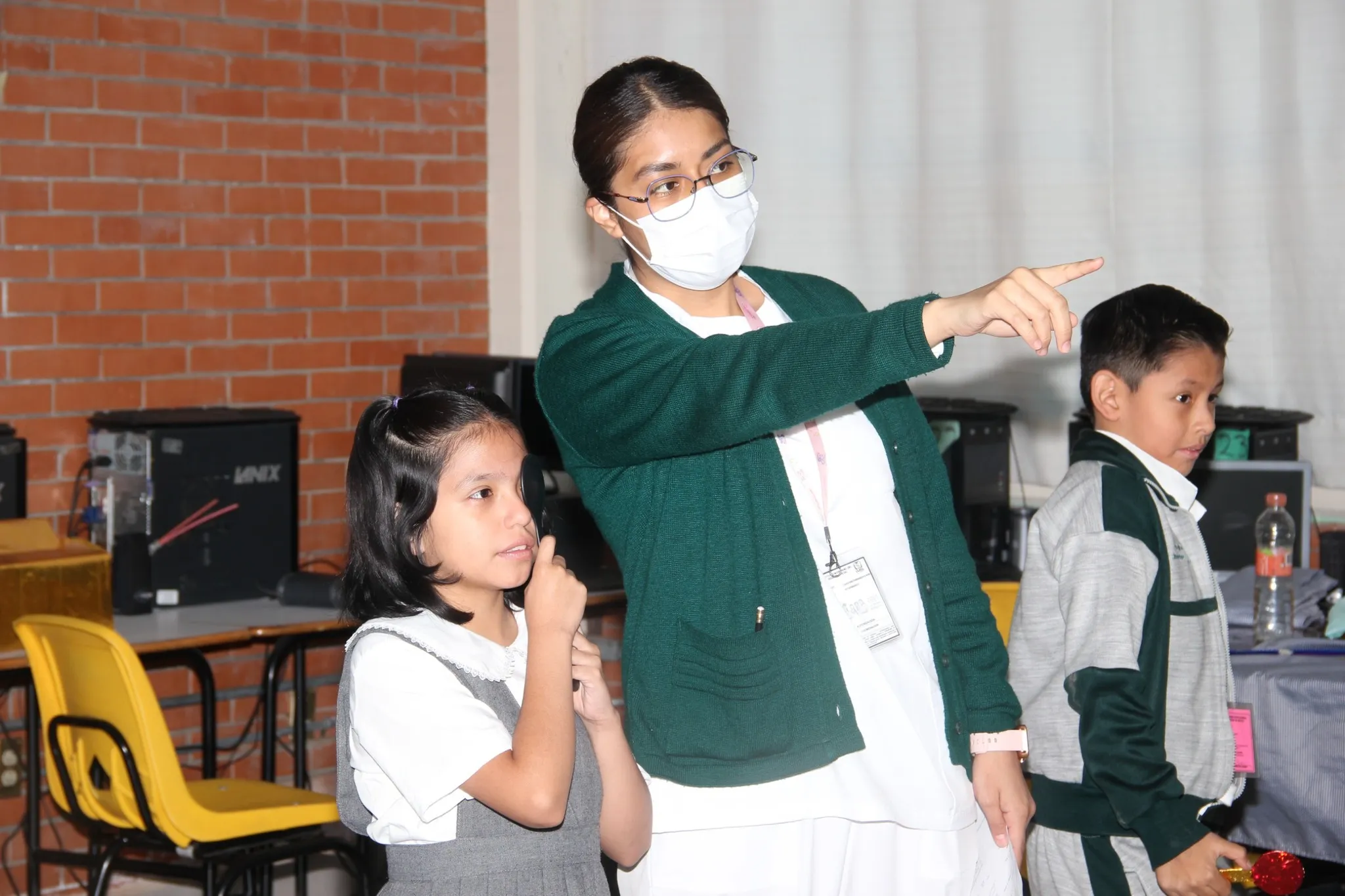 Con estas acciones, se busca prevenir enfermedades crónicas desde edades tempranas, fortalecer los hábitos saludables, y así como asegurar que cada estudiante tenga acceso a una atención digna y oportuna.