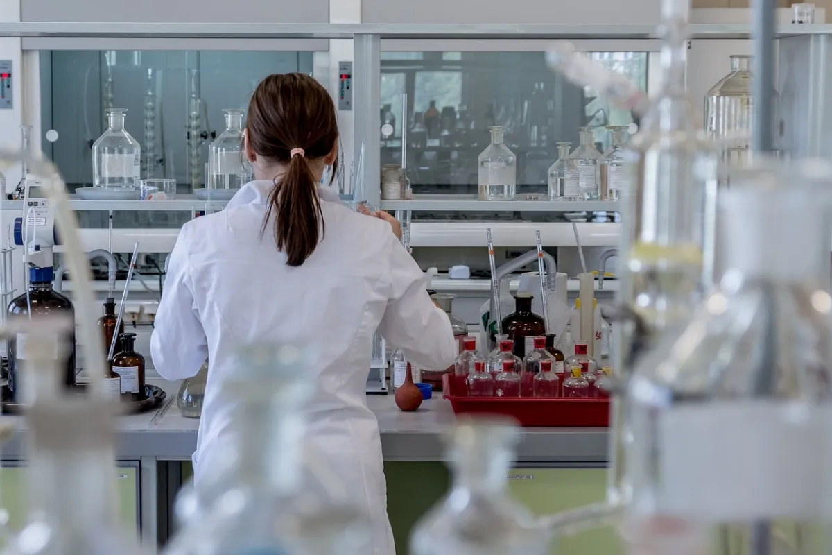 Profeco ha aplicado varias multas luego de los resultados de estudios hechos a productos en sus laboratorios. | Foto: Pixabay.