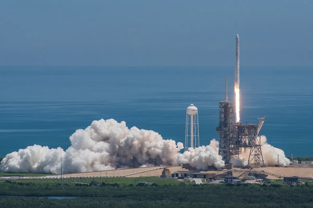SpaceX pide ayuda para recuperar los escombros del cohete Starship. | Foto: Pexels.