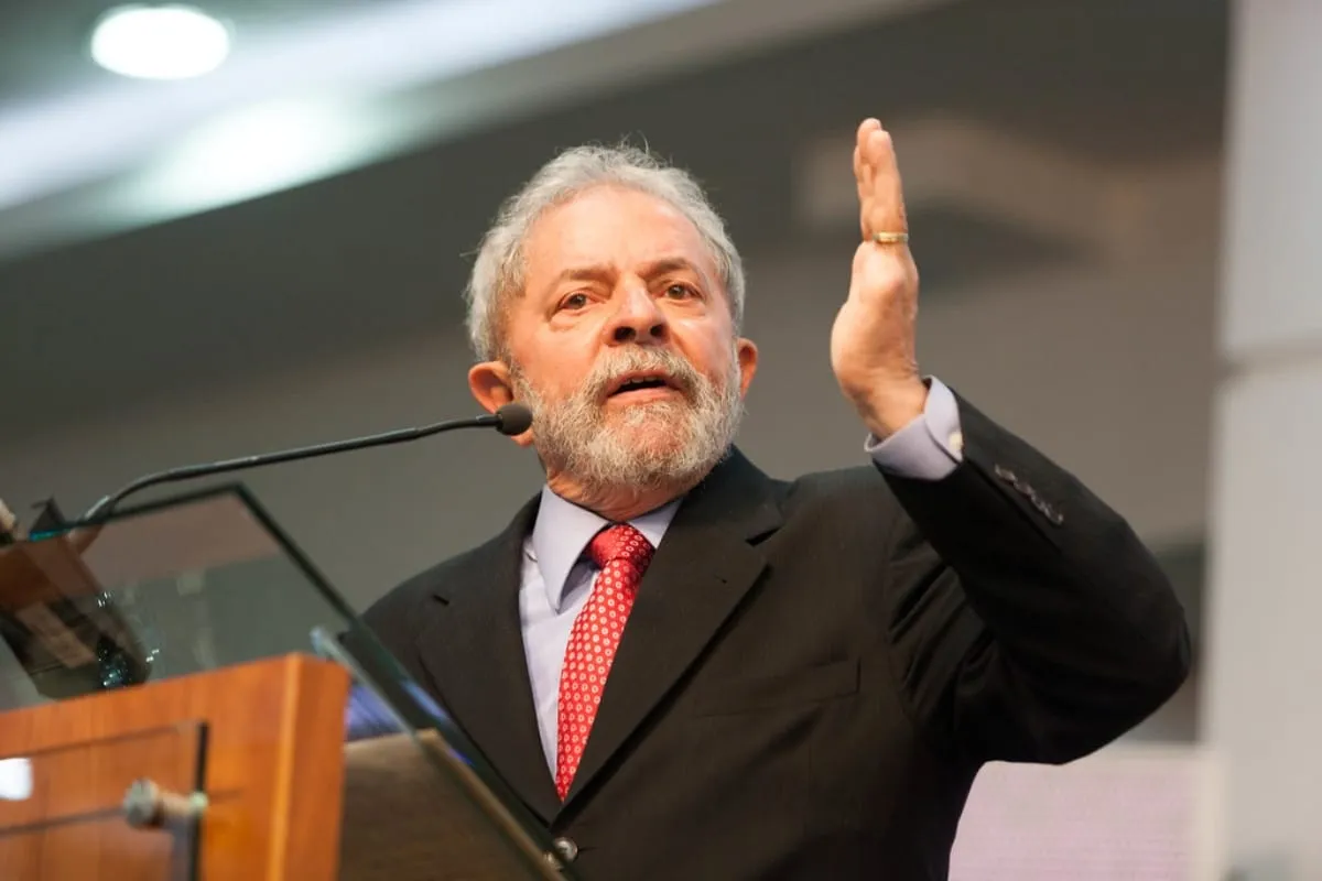 Trump advierte de aranceles a Brasil 