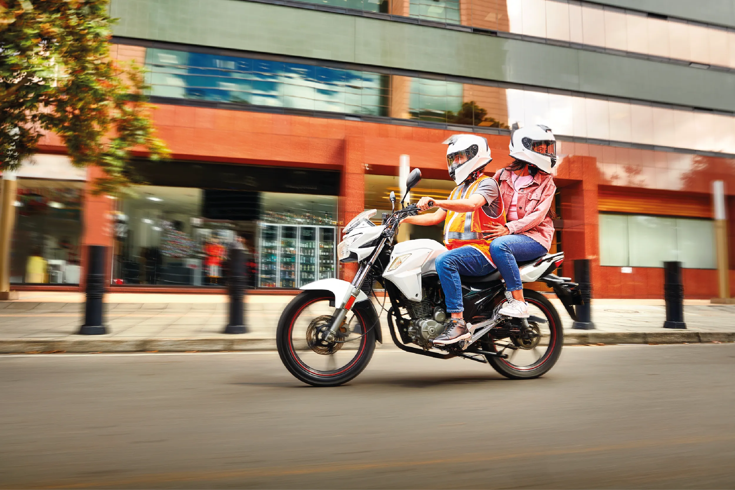 Autoridades en CDMX revisan legalidad de servicios como “Didi Moto” tras accidente mortal que expone los riesgos del transporte en motocicleta por apps.