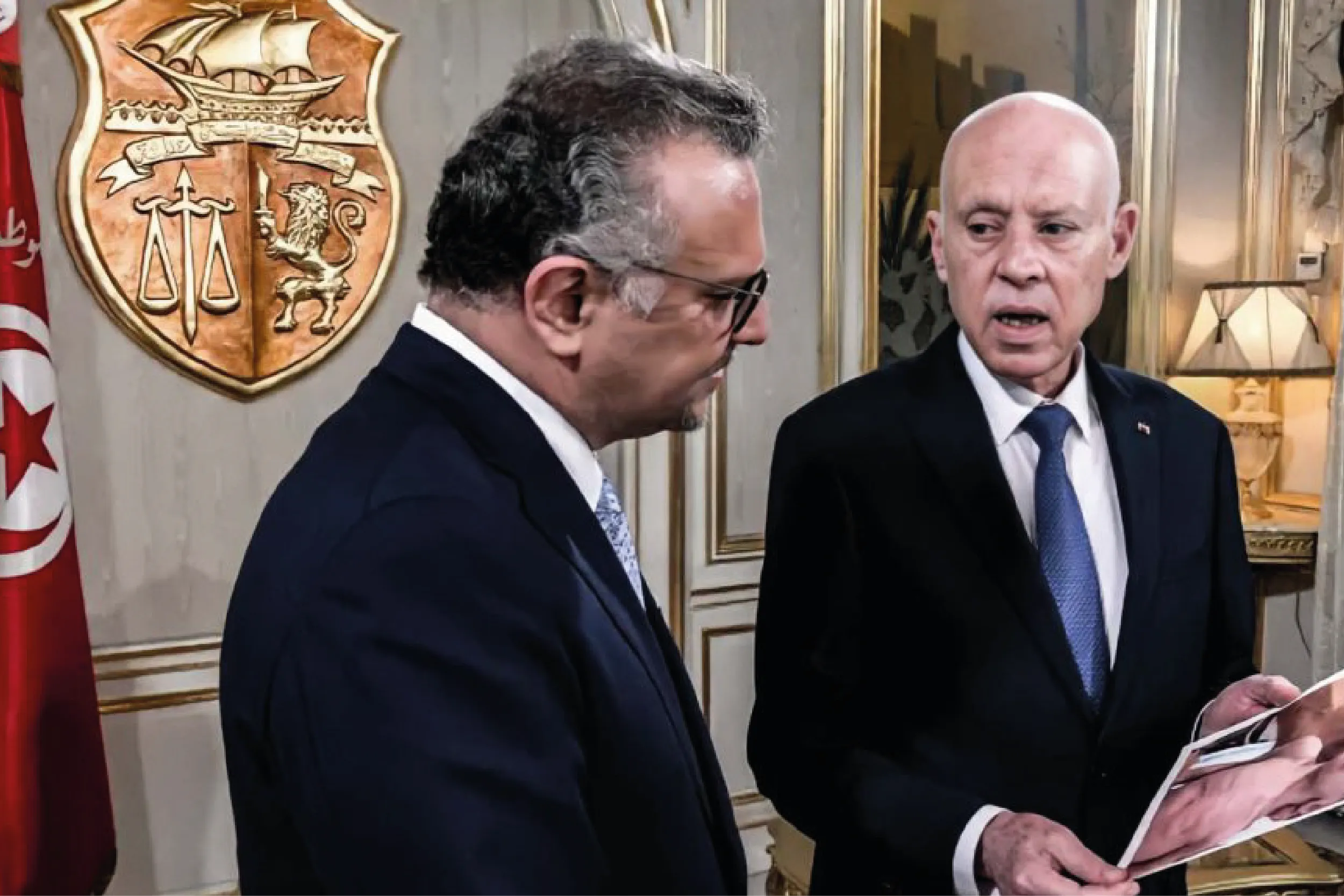 El presidente Kais Saied muestra imágenes de niños palestinos desnutridos a un asesor de Trump.