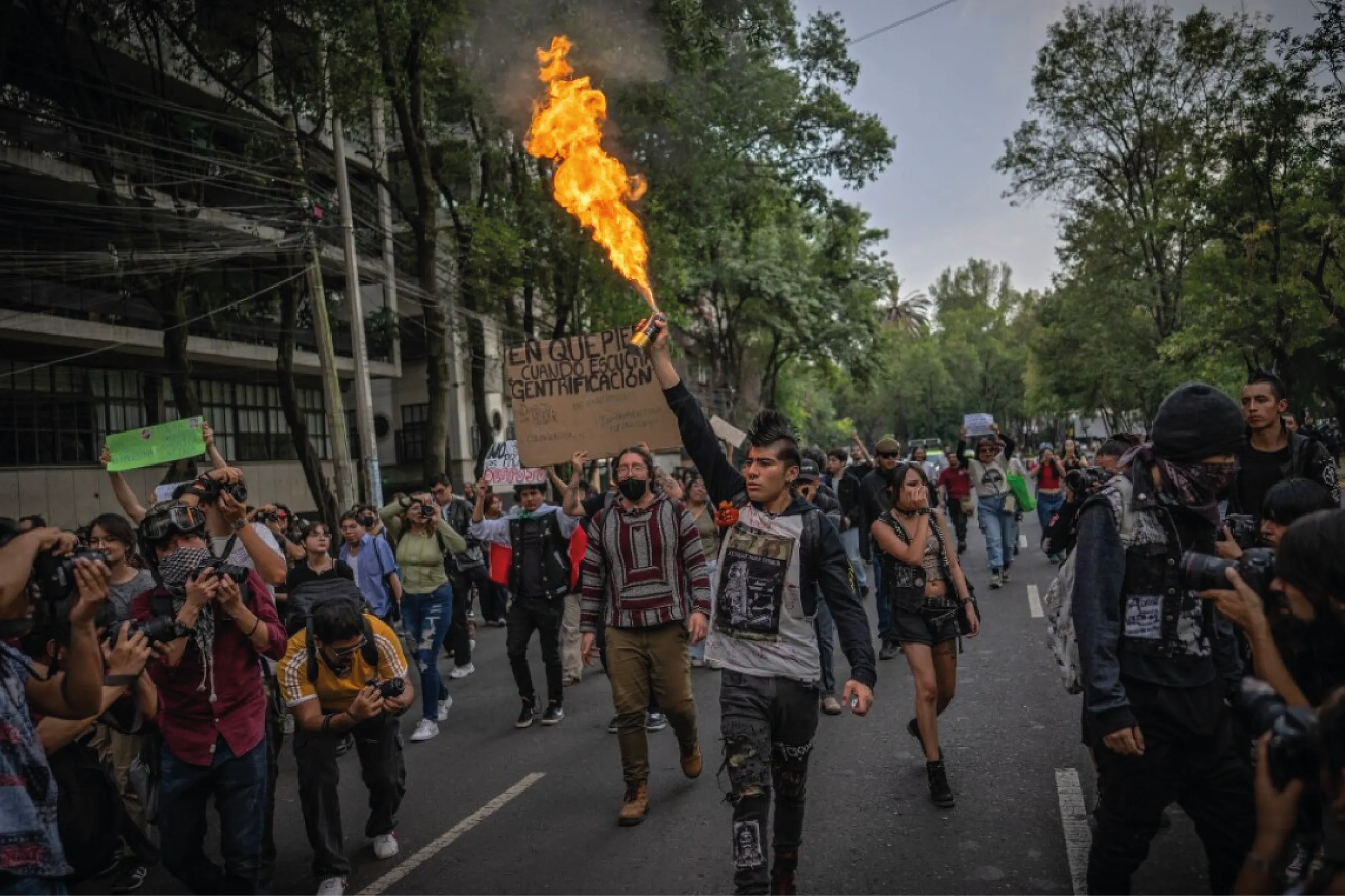 La tercera marcha contra la gentrificación partirá del Hemiciclo a Juárez rumbo a la Embajada de EE.UU., en protesta por el despojo de barrios populares.