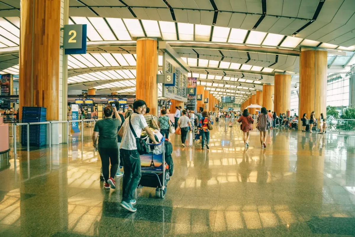 Profeco y Sectur tienen estas recomendaciones para los viajeros para evitar fraudes. | Foto: Pexels.
