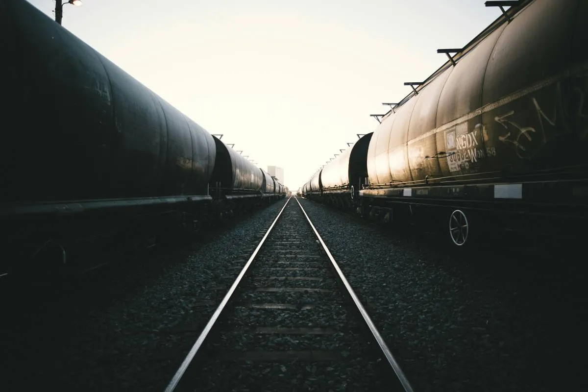 A través de la Agencia se reactiva y prioriza el transporte ferroviario de pasajeros, y se expande el servicio de carga como otro motor de la conectividad nacional.