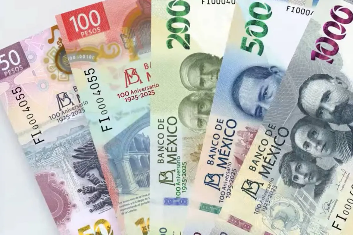 Banxico celebra 100 años con billetes conmemorativos