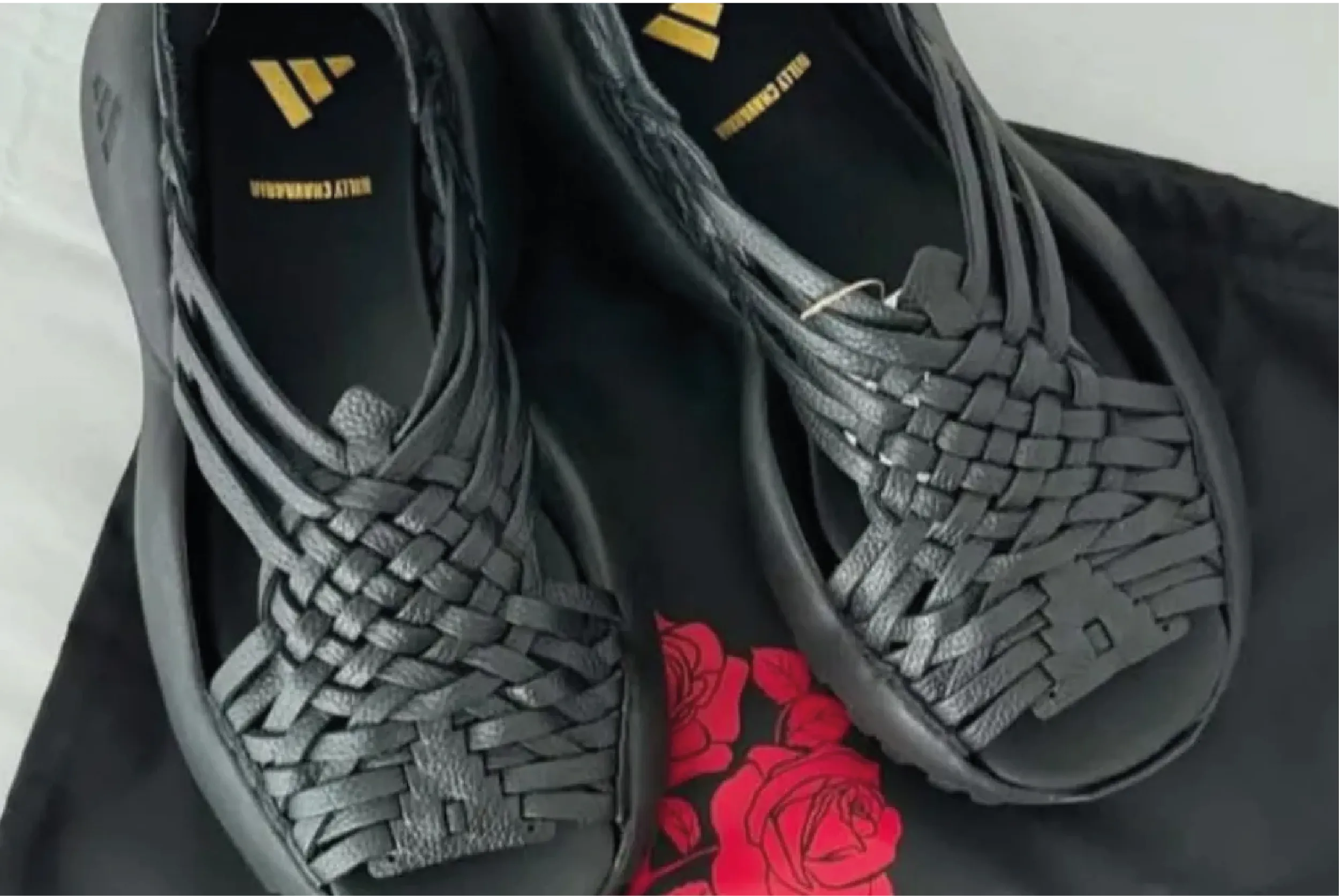 “Oaxaca Slip-On”: polémica por diseño de Adidas acusado de apropiación cultural de huaraches zapotecos.