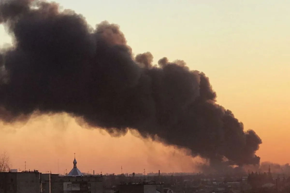 Expertos advierten que esta ofensiva representa una táctica de alto impacto con posibles consecuencias geopolíticas. Foto: X