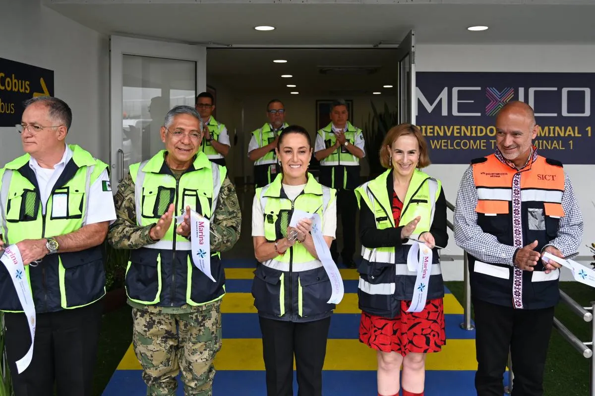 Sheinbaum inaugura instalaciones renovadas del AICM
