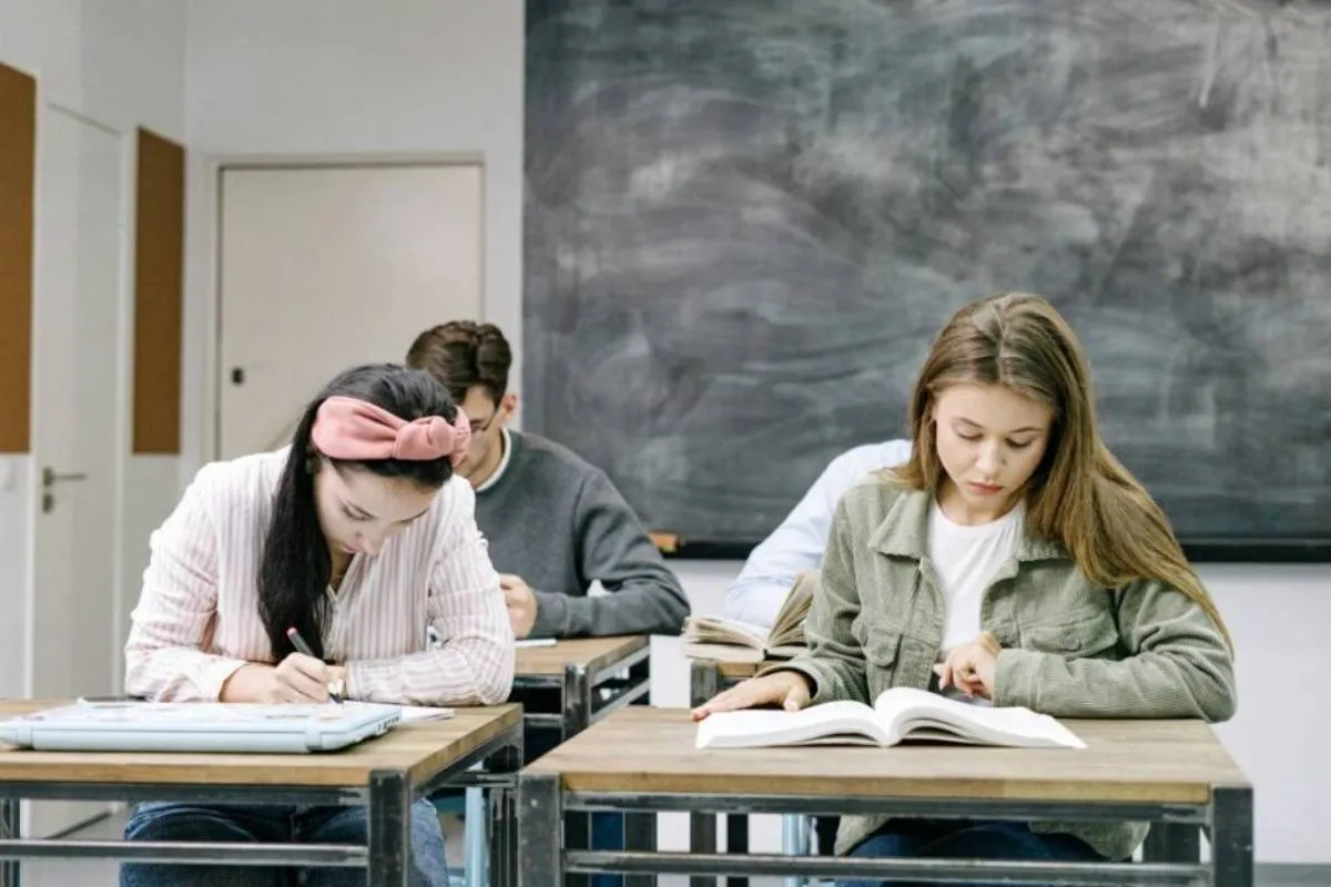 Qué estudiantes pueden entrar a la UNAM sin hacer examen 