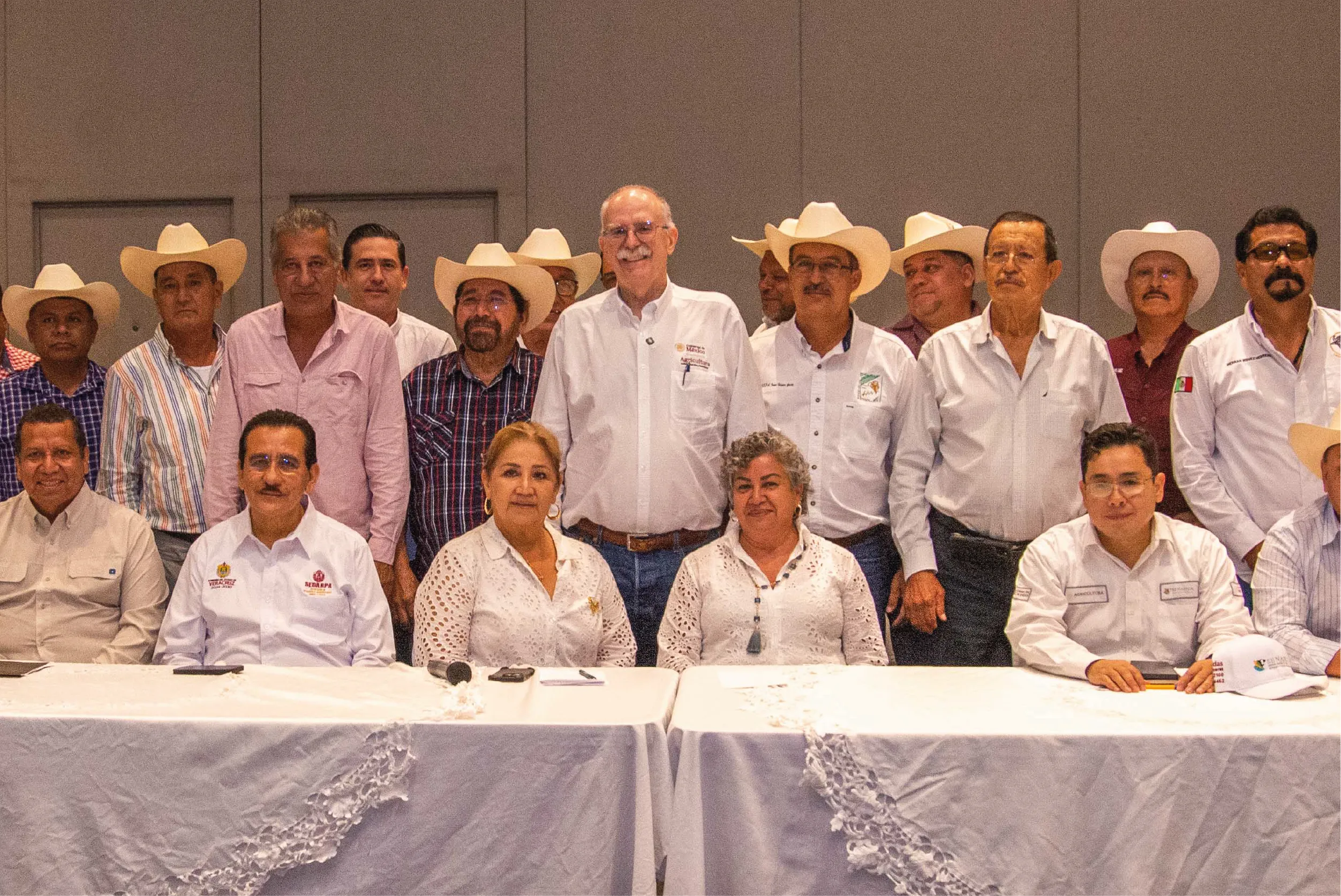 México y Veracruz intensifican controles e inspecciones para erradicar el gusano barrenador del ganado.