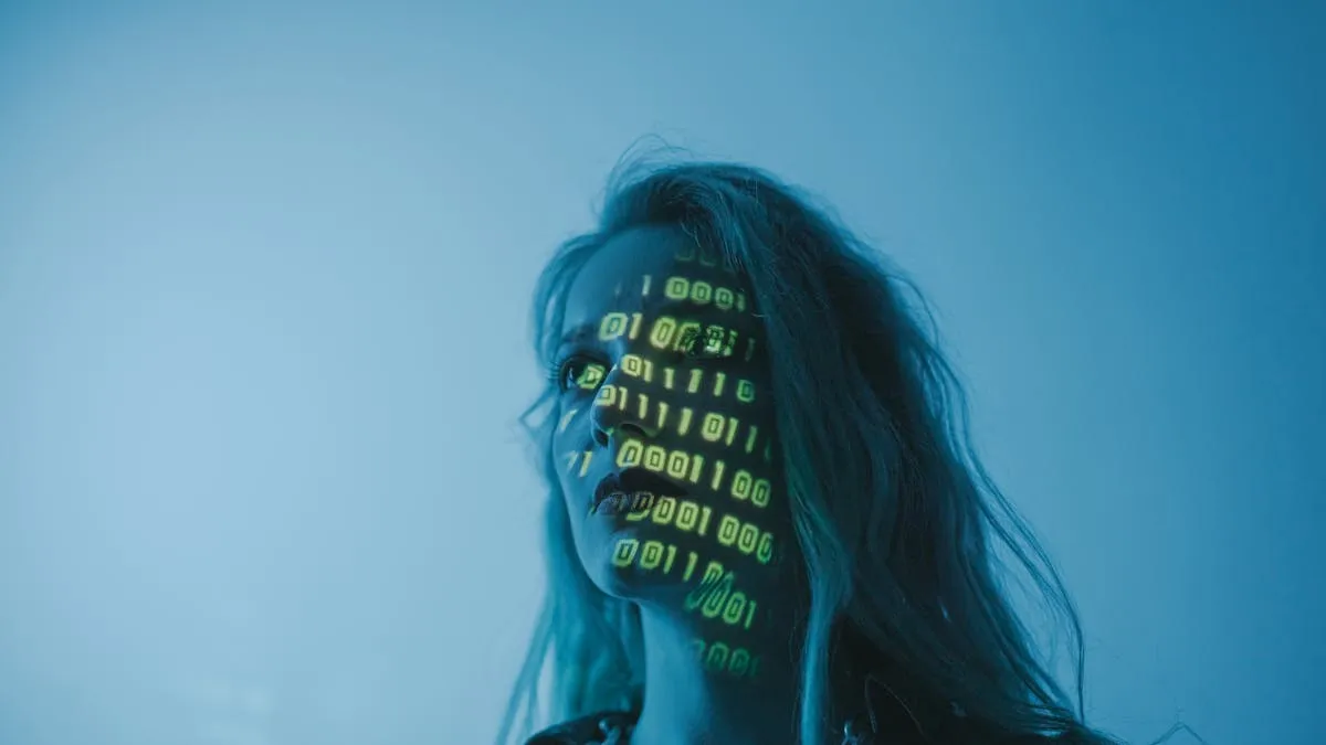 Policía CDMX advierte sobre typosquatting, fraude digital que roba datos