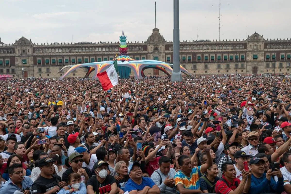 Concierto en el Zócalo el 27 de septiembre: orquesta monumental en escenario abierto