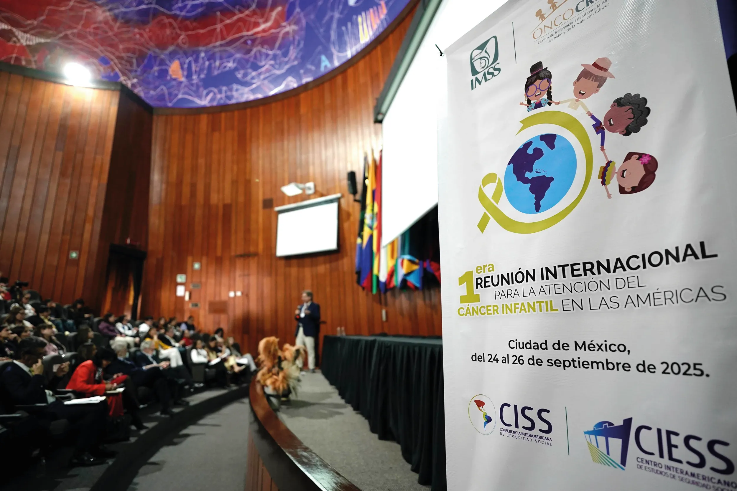 Zoé Robledo inauguró la 1ª Reunión Internacional sobre Cáncer Infantil, destacando el aumento de sobrevida en pacientes pediátricos atendidos en el IMSS.