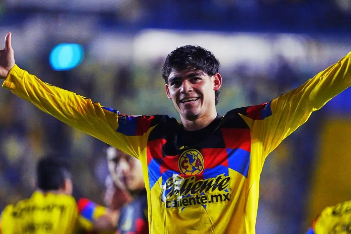 Dagoberto Espinoza sufre lesión en la rodilla que lo dejará fuera de la actividad por entre 6 y 8 meses. | Foto: X.