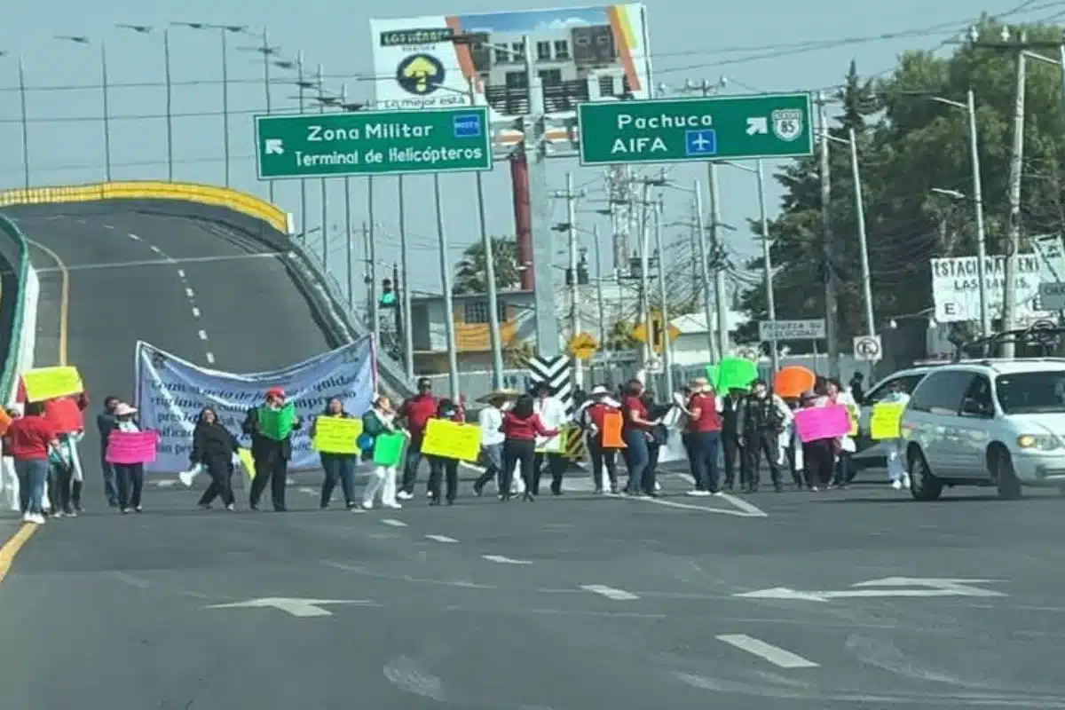 Las autoridades estatales y municipales recomendaron salir con anticipación. Foto: X