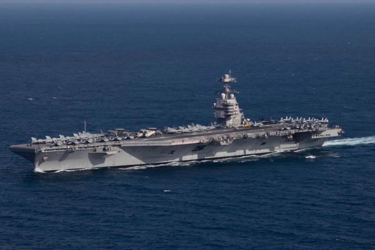 El Gerald R. Ford cuenta con aproximadamente 4,500 marineros y nueve escuadrones aéreos. Foto: X