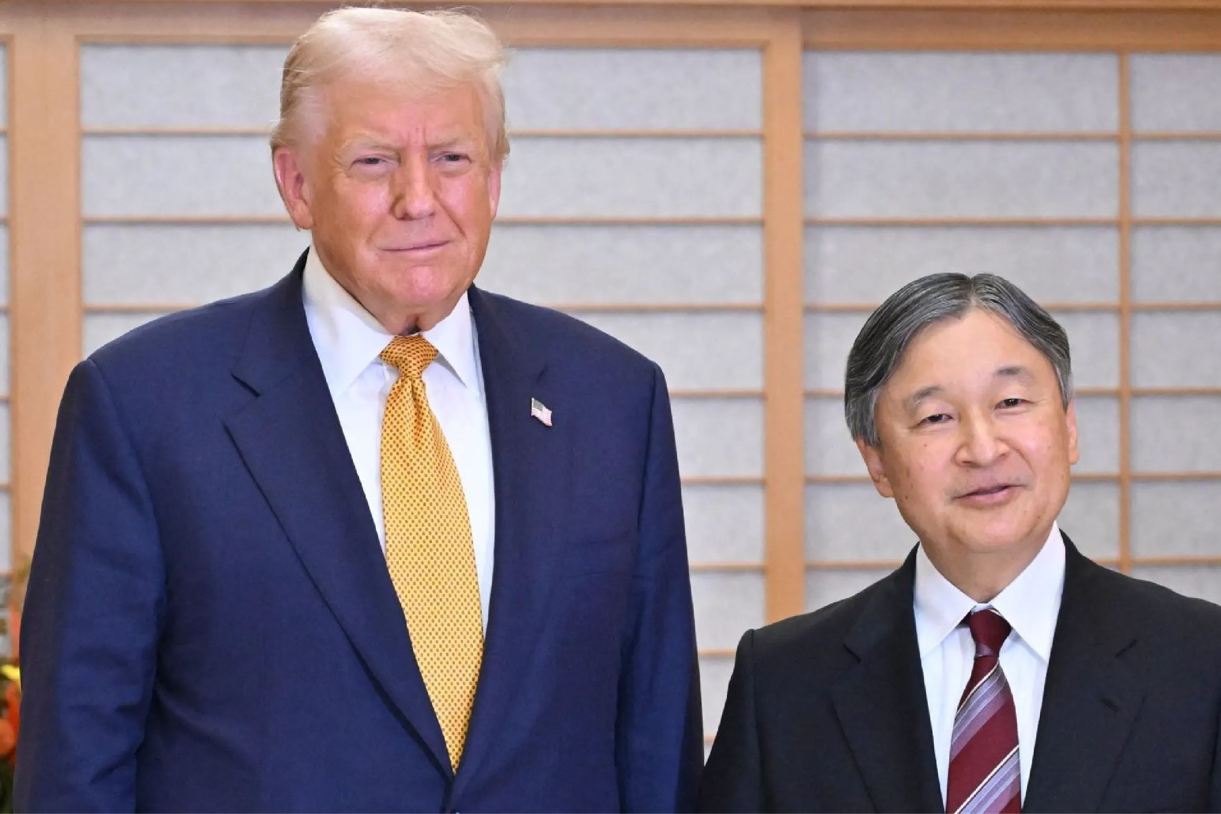 Donald Trump fue recibido por el emperador Naruhito en Japón durante su gira asiática.