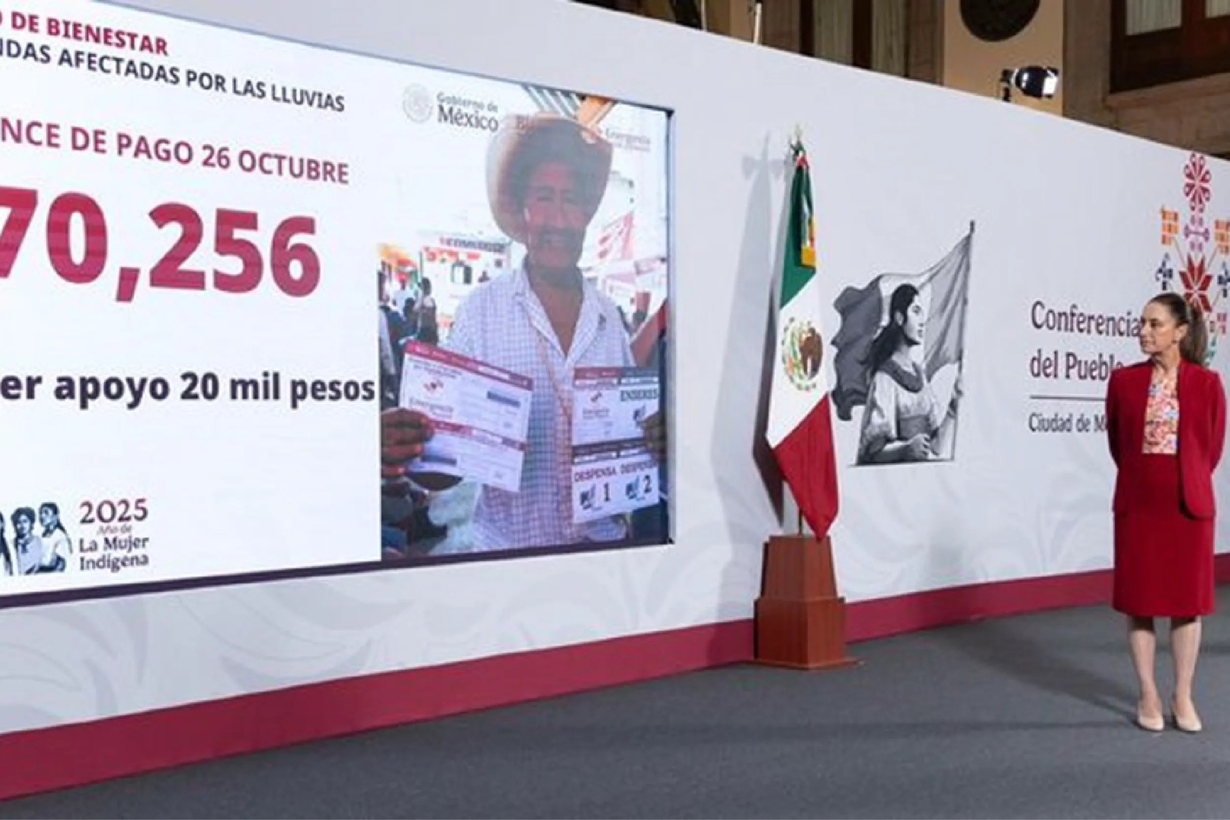 Gobierno de México entrega 70 mil apoyos a personas afectadas.