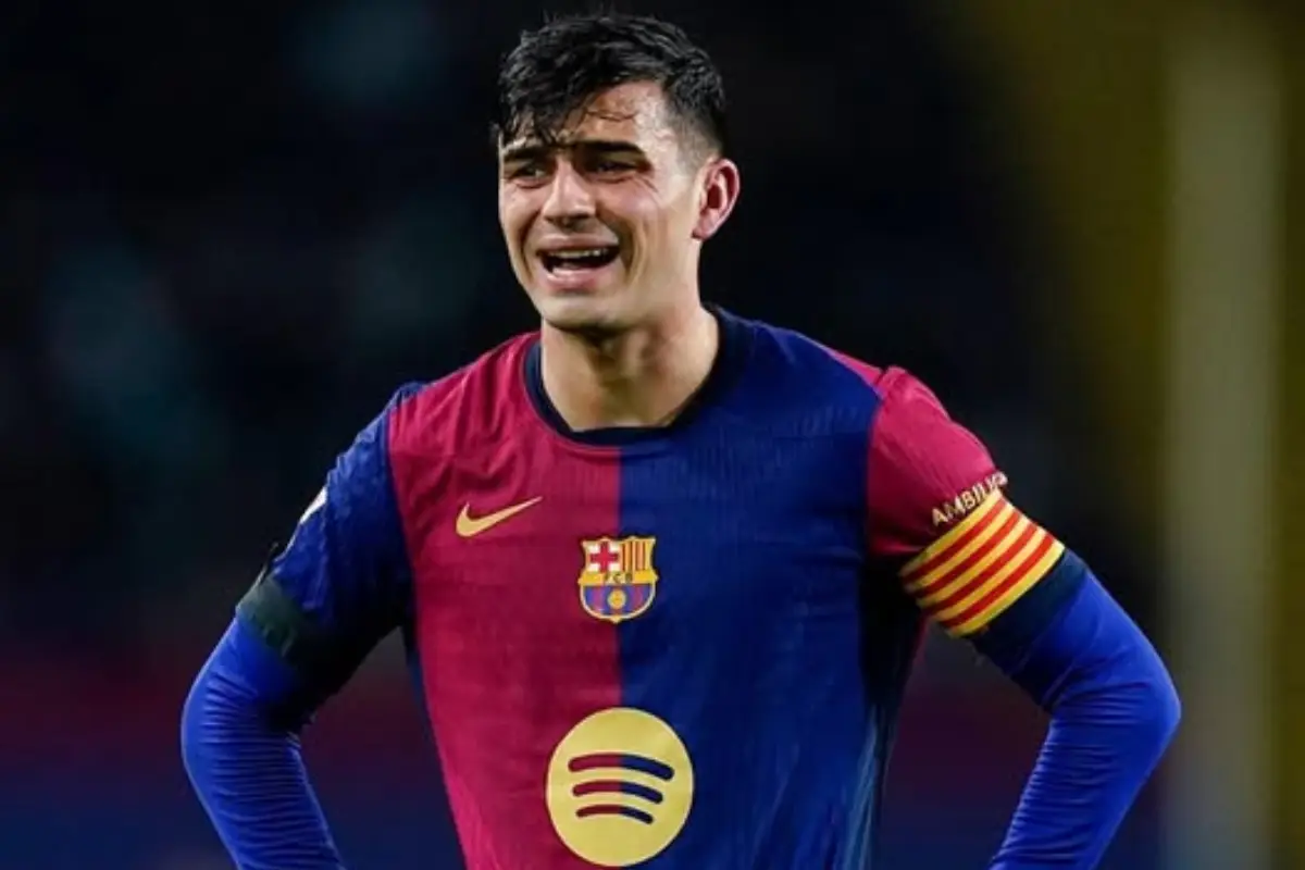 Pedri se une a las bajas que tendrá que enfrentar Hansi Flick en esta temporada con el Barcelona. | Foto: Wikimedia Commons.