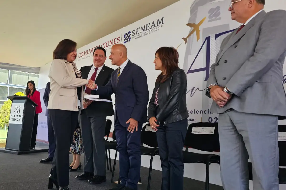 El secretario de Infraestructura, Comunicaciones y Transportes encabezó el festejo en compañía de la subsecretaria Tania Carro y el director del organismo Javier Vega.