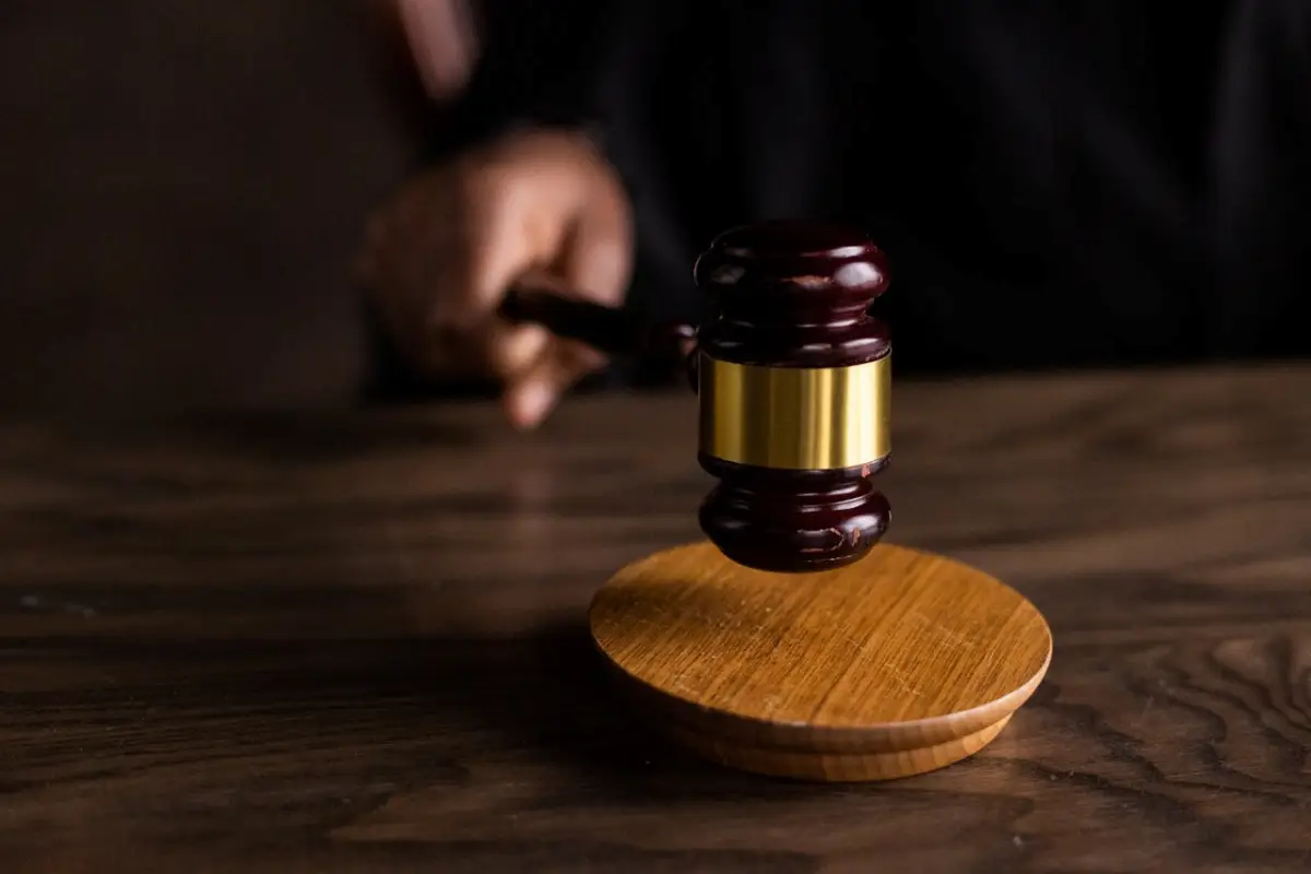 Diputados retiran retroactividad a reforma a la Ley de Amparo. | Foto: Pexels.