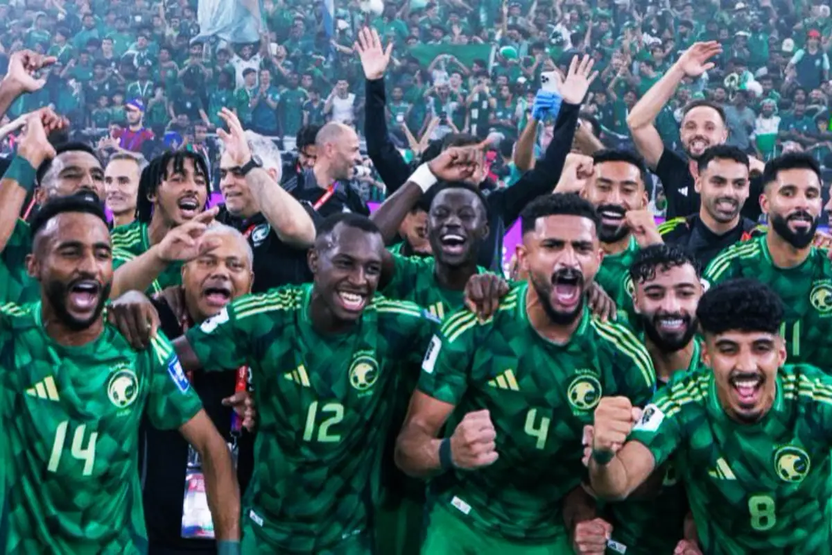 Jugadores de la selección de Arabia Saudita recibirán premio por conseguir su clasificación al mundial. | Foto: X Arabia.