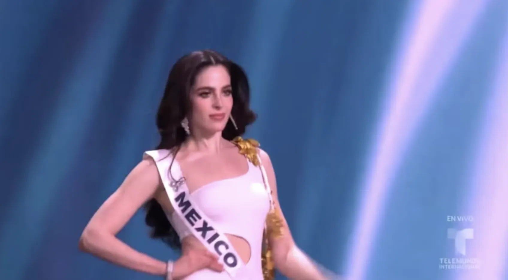 Fátima Bosch abandona entrevista con Telemundo tras momento tenso