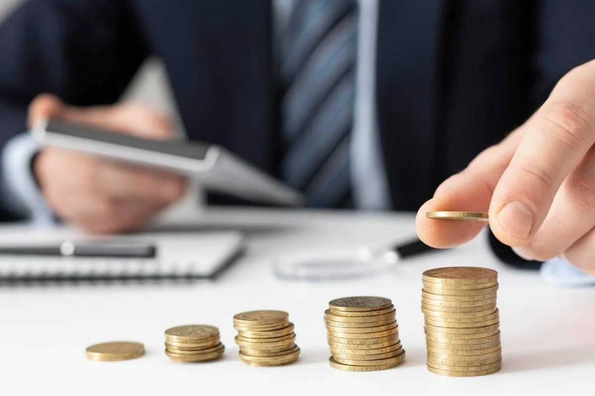 Prima de antigüedad: qué es y quién tiene derecho a cobrarla según la LFT