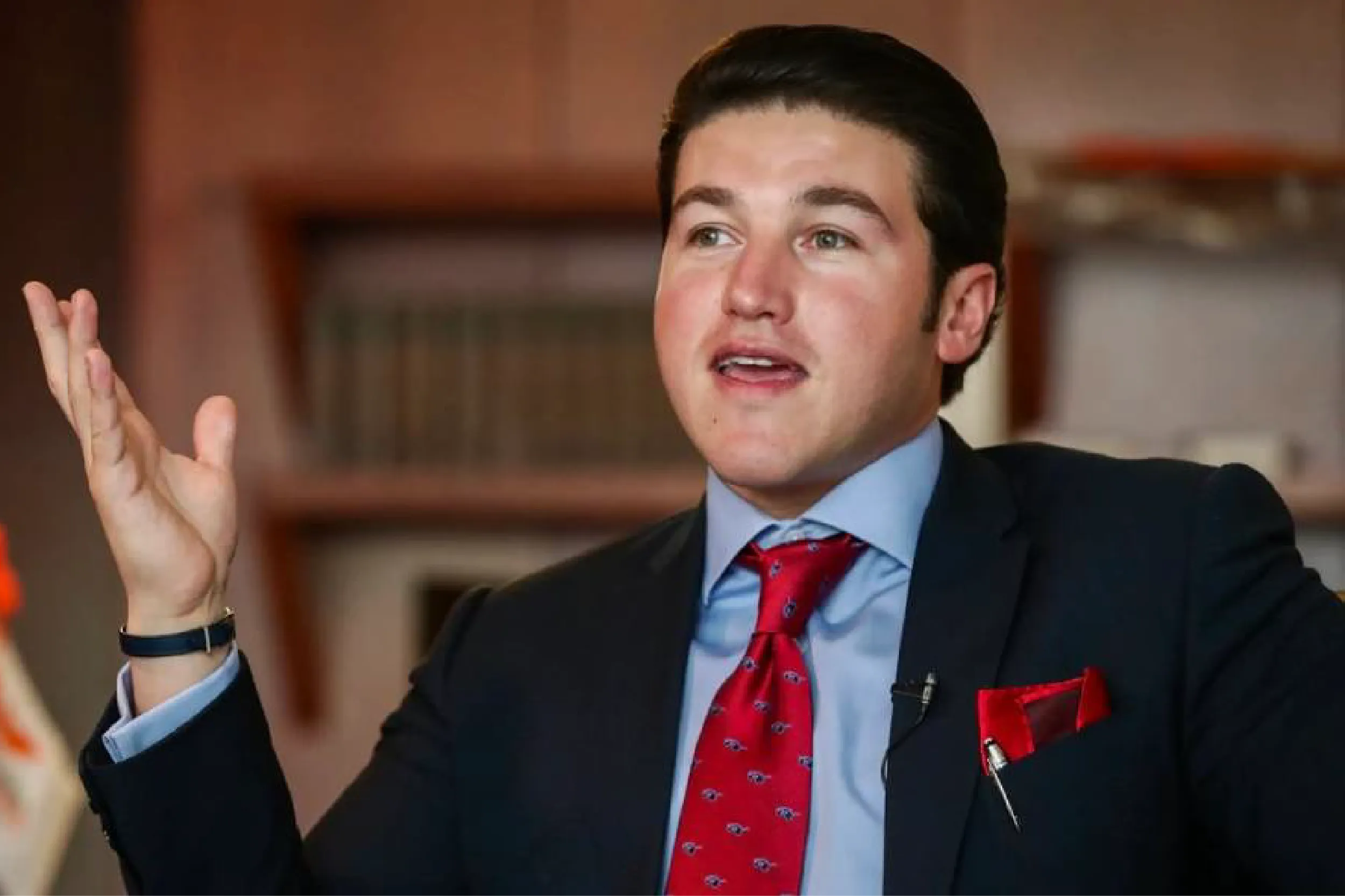 Samuel García, ha invertido más de 33 millones de pesos de su propio dinero en promocionarse en plataformas de Meta.