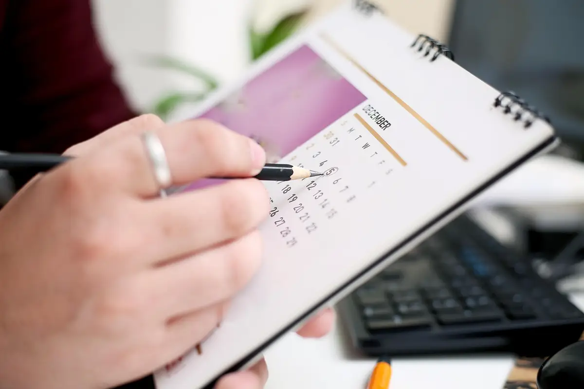 La Ley Federal del Trabajo establece ciertos días en los que los trabajadores tienen derecho a descansar con goce de salario.