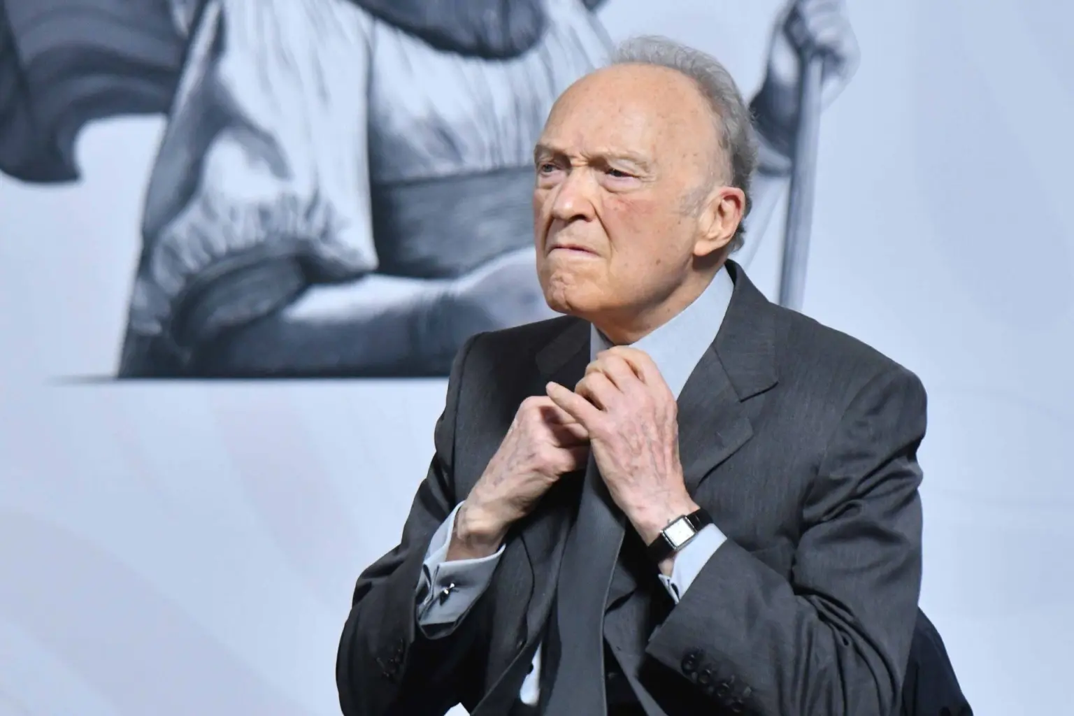 Gertz Manero será embajador en un “país amigo”.