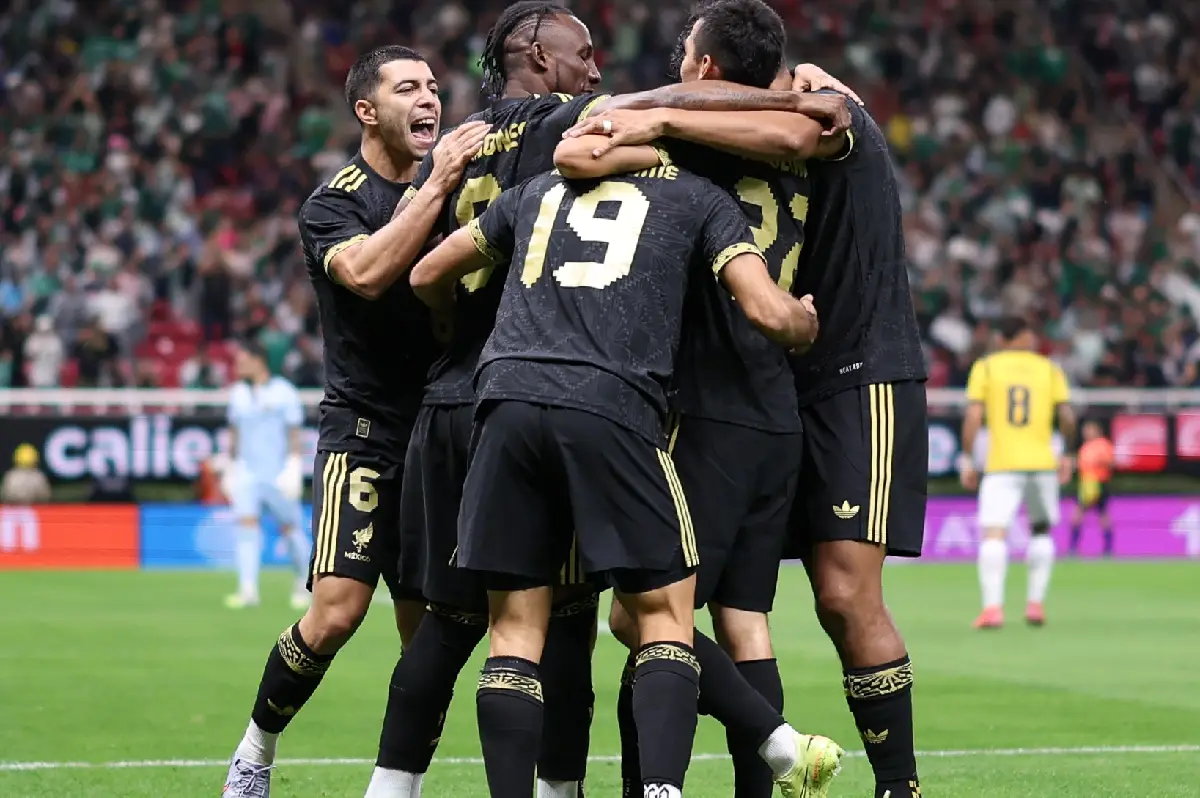 Luego de los resultados en los recientes encuentros, la selección mexicana ha caído en el ranking de la FIFA abajo de Estados Unidos. | Foto: Facebook.