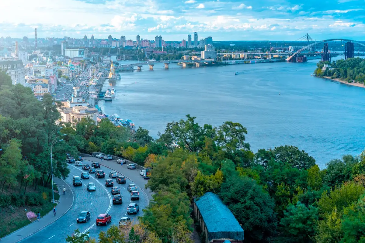 Estados Unidos y Ucrania avanzan en un nuevo plan de paz que respete la soberanía del país europeo. | Foto: Pexels.