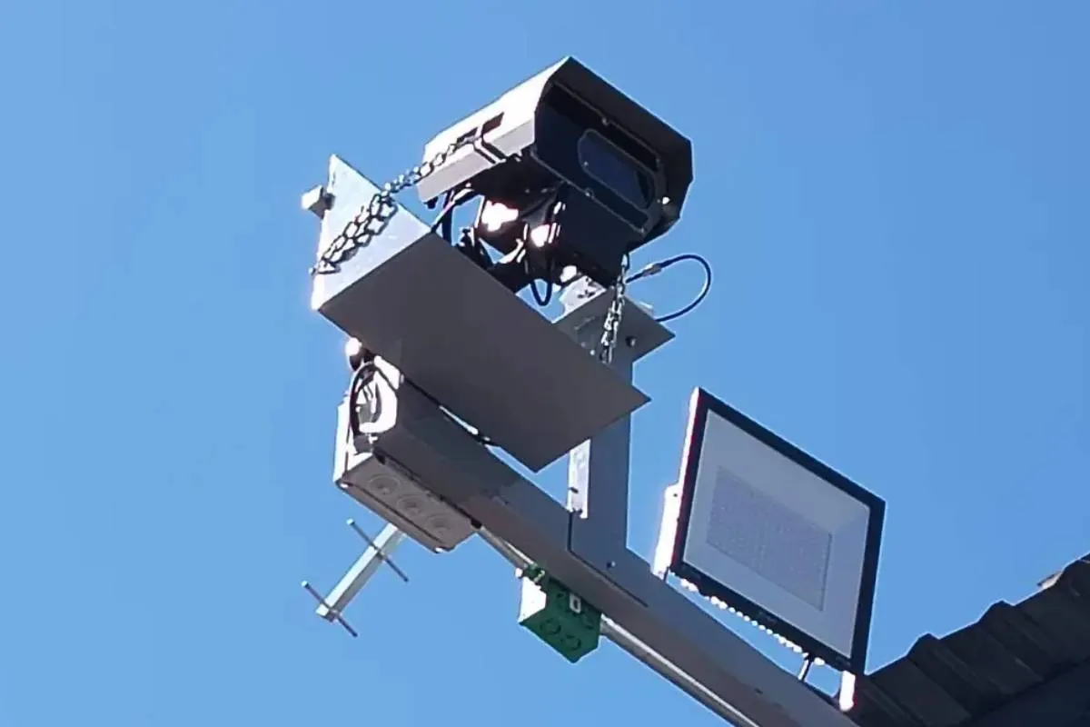 Edomex publica ubicación de cámaras del Mexibús y anuncia envío de fotomultas a domicilio