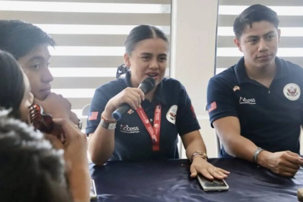 Embajada de EE.UU. abre convocatoria de becas de inglés para jóvenes en cuatro estados