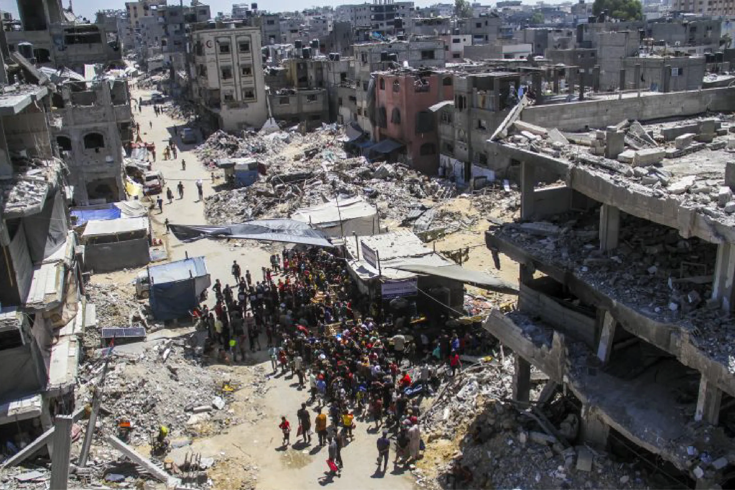 Entre ruinas, desplazamientos y carencias básicas, la población palestina recibe el Año Nuevo aferrada a una tregua frágil.