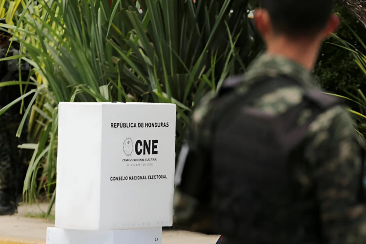 La investigación anunciada por la Fiscalía busca no solo esclarecer fallas técnicas o intentos de hackeo, sino garantizar la transparencia. Foto: X