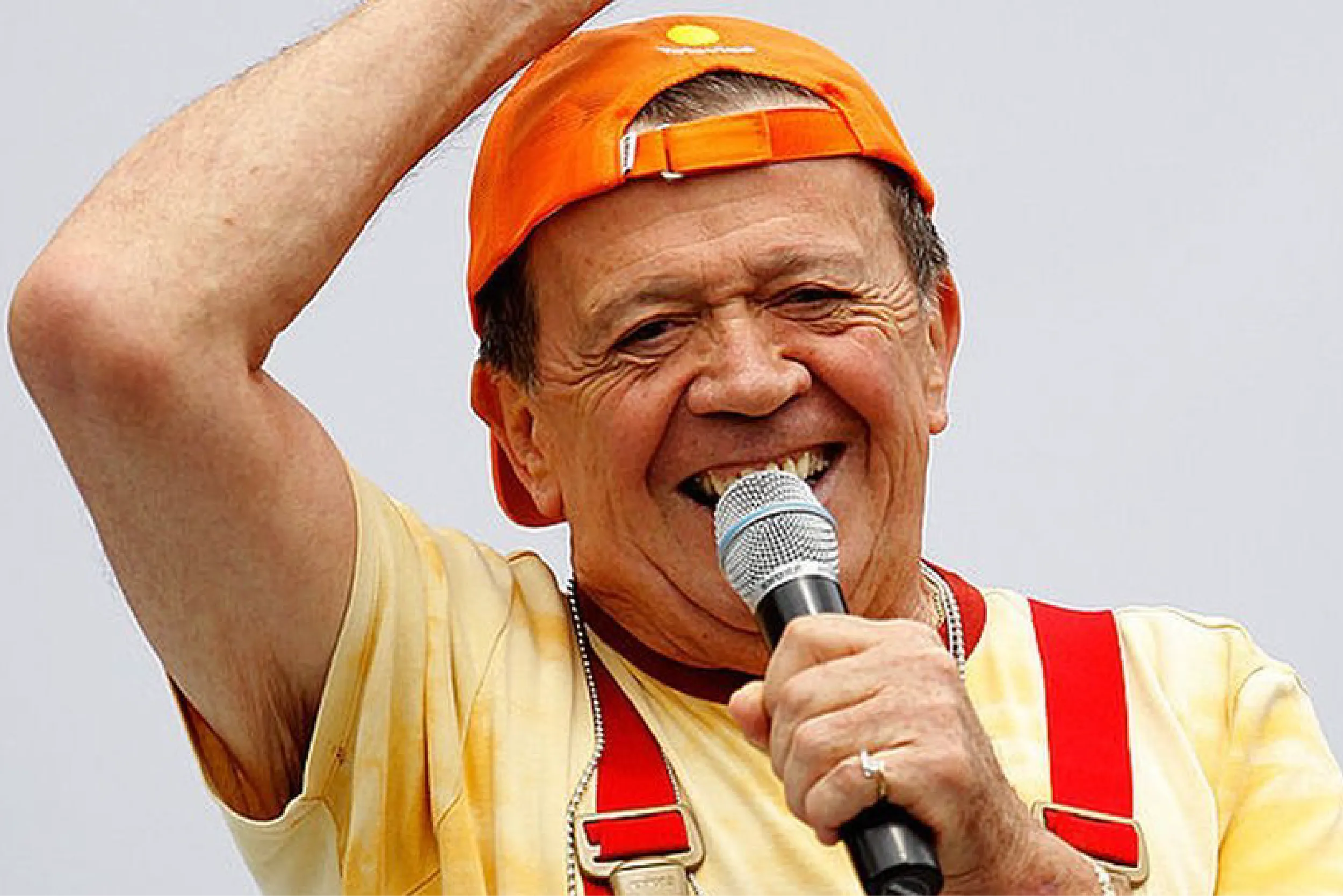 Xavier López Jr. revela detalles de la bioserie sobre Chabelo.