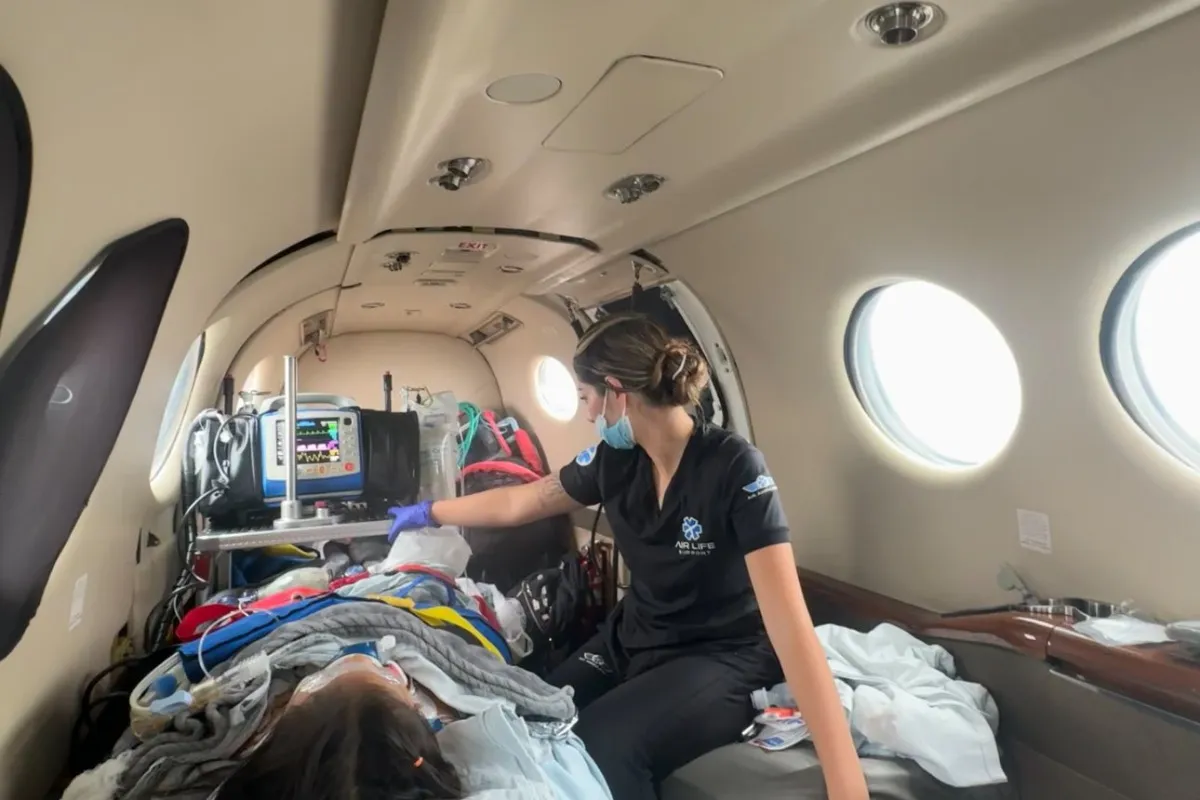 Hallan sin vida a la sexta víctima del accidente aéreo en Galveston; dos sobrevivientes se reportan estables. Foto: X