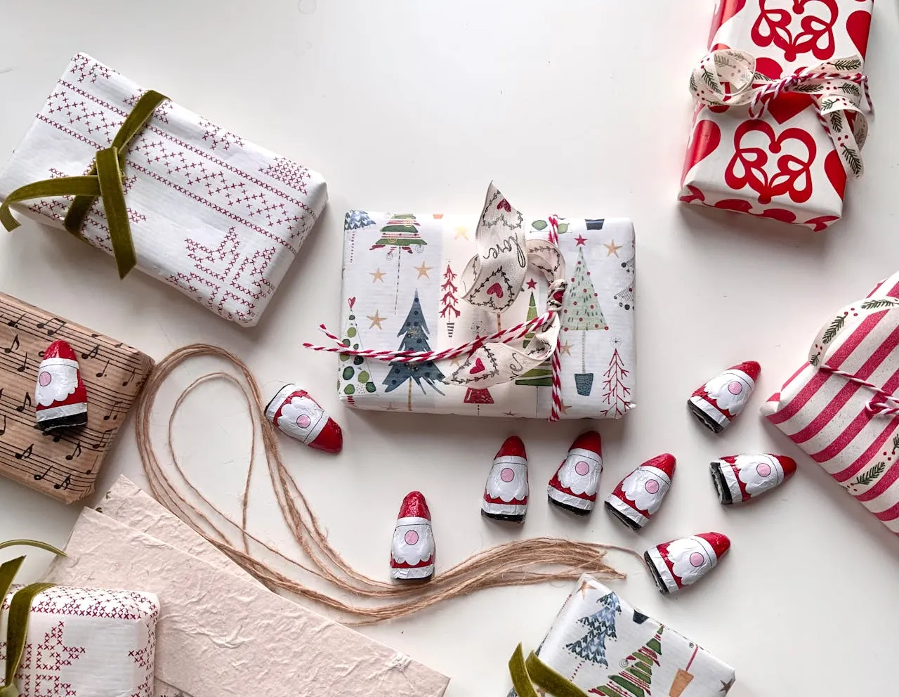 Los mexicanos gastarán en promedio 6,359 pesos en regalos navideños